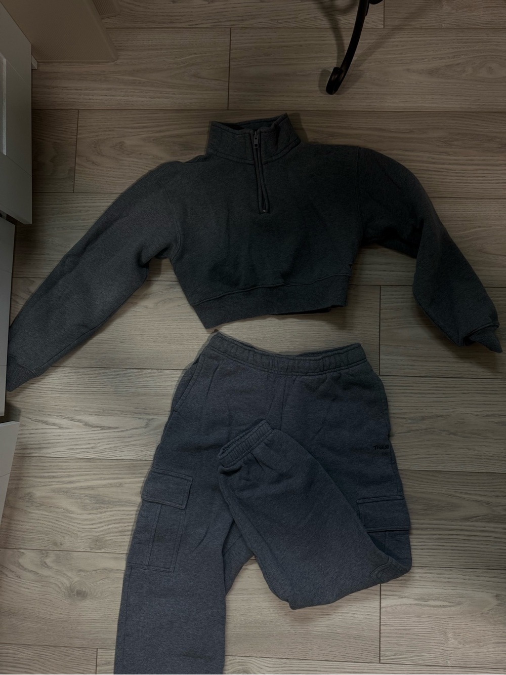 Aritzia Charcoal Cropped Quarter-Zip Sweater with Charcoal Cargo Joggers